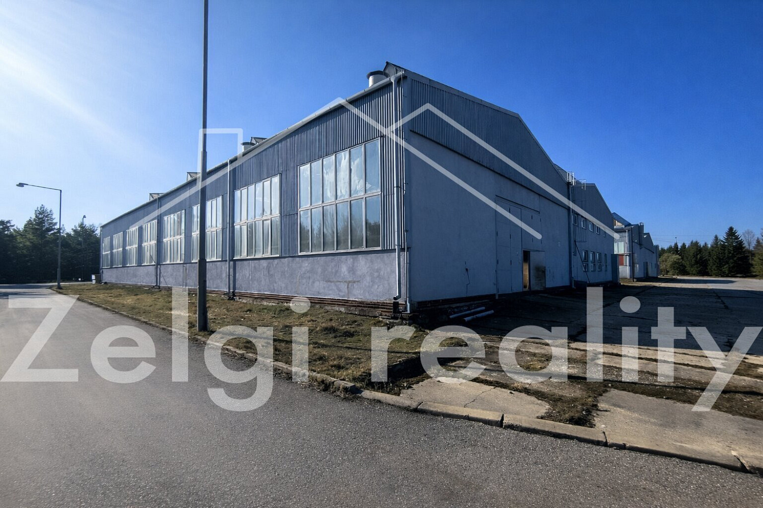 Pronájem výrobních prostor 1 920 m² – fotografie 4