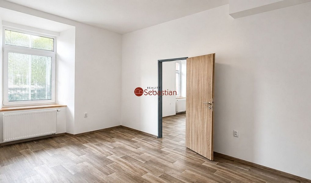 Pronájem bytu 1+kk 53 m², Pardubice – náhled fotky 3