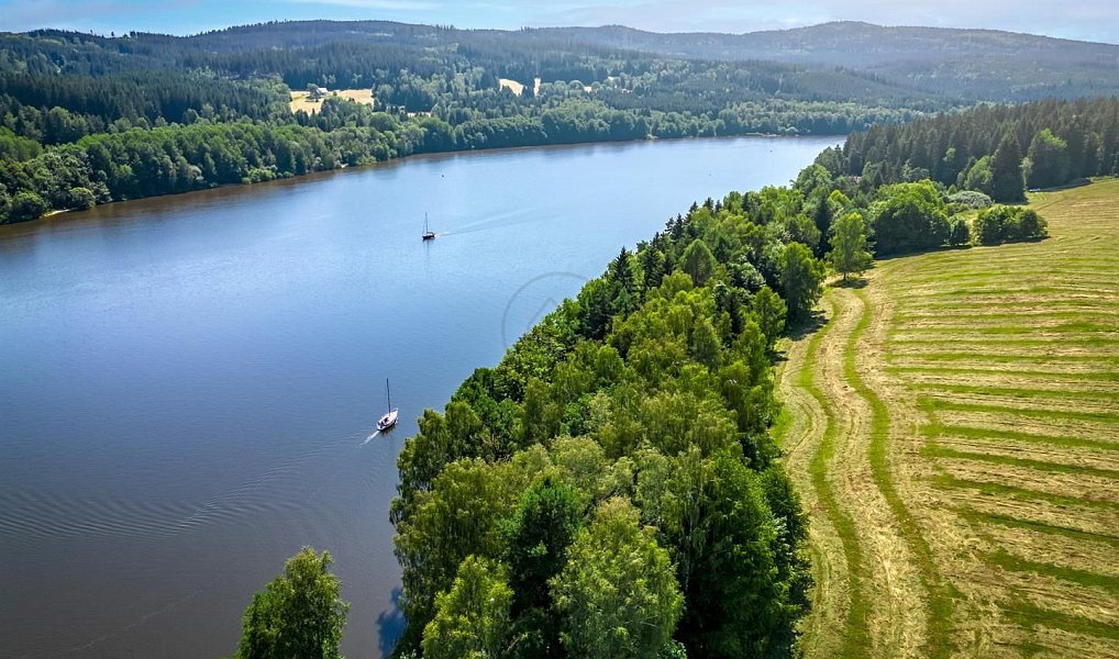 Prodej stavebního pozemku 744 m², Frymburk – náhled fotky 2