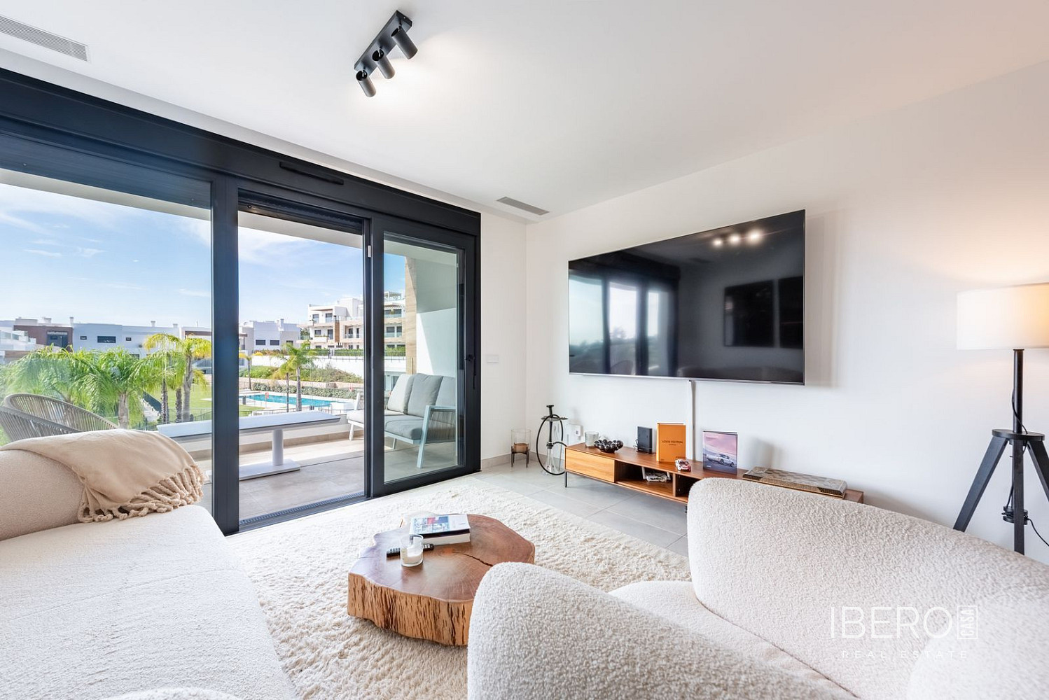 Piso 3+kk – Estepona, Barriada Islas Canarias - Vista 2