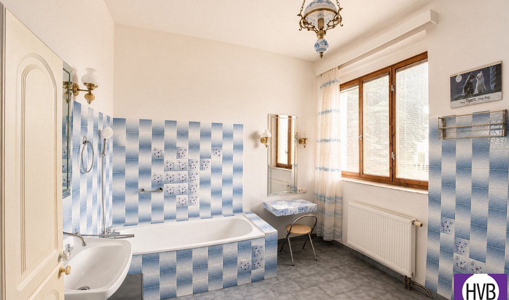 Prodej domu 206 m² s pozemkem 585 m², Úvaly – náhled fotky 9