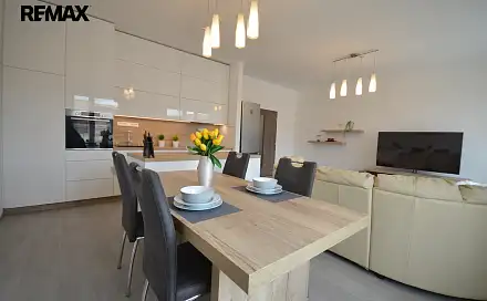 Pronájem bytu 3+kk 100 m²