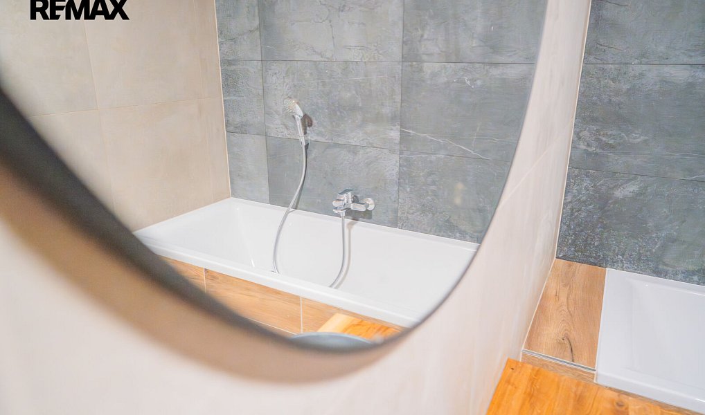 Prodej bytu 4+1 130 m², Černilov – náhled fotky 36