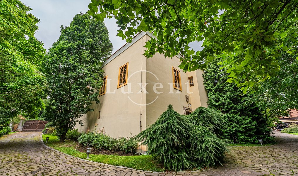 Prodej domu 2 500 m² s pozemkem 6 302 m², Třebotov – náhled fotky 8