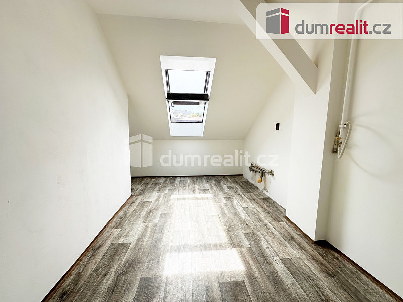 Pronájem bytu 1+1 48 m² – fotografie 2