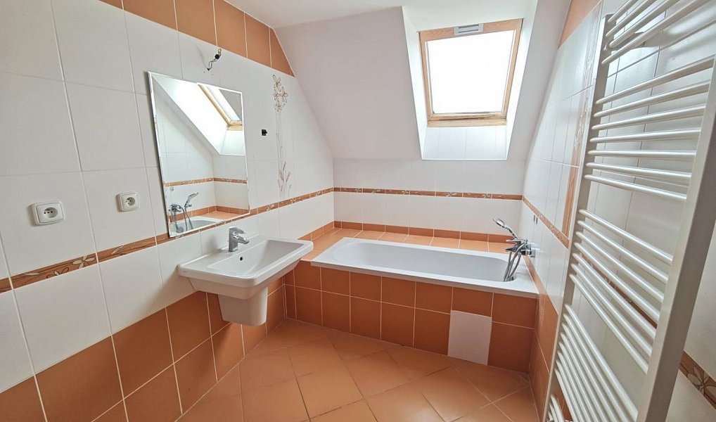 Prodej bytu 1+kk 47 m², Černý Důl – náhled fotky 4