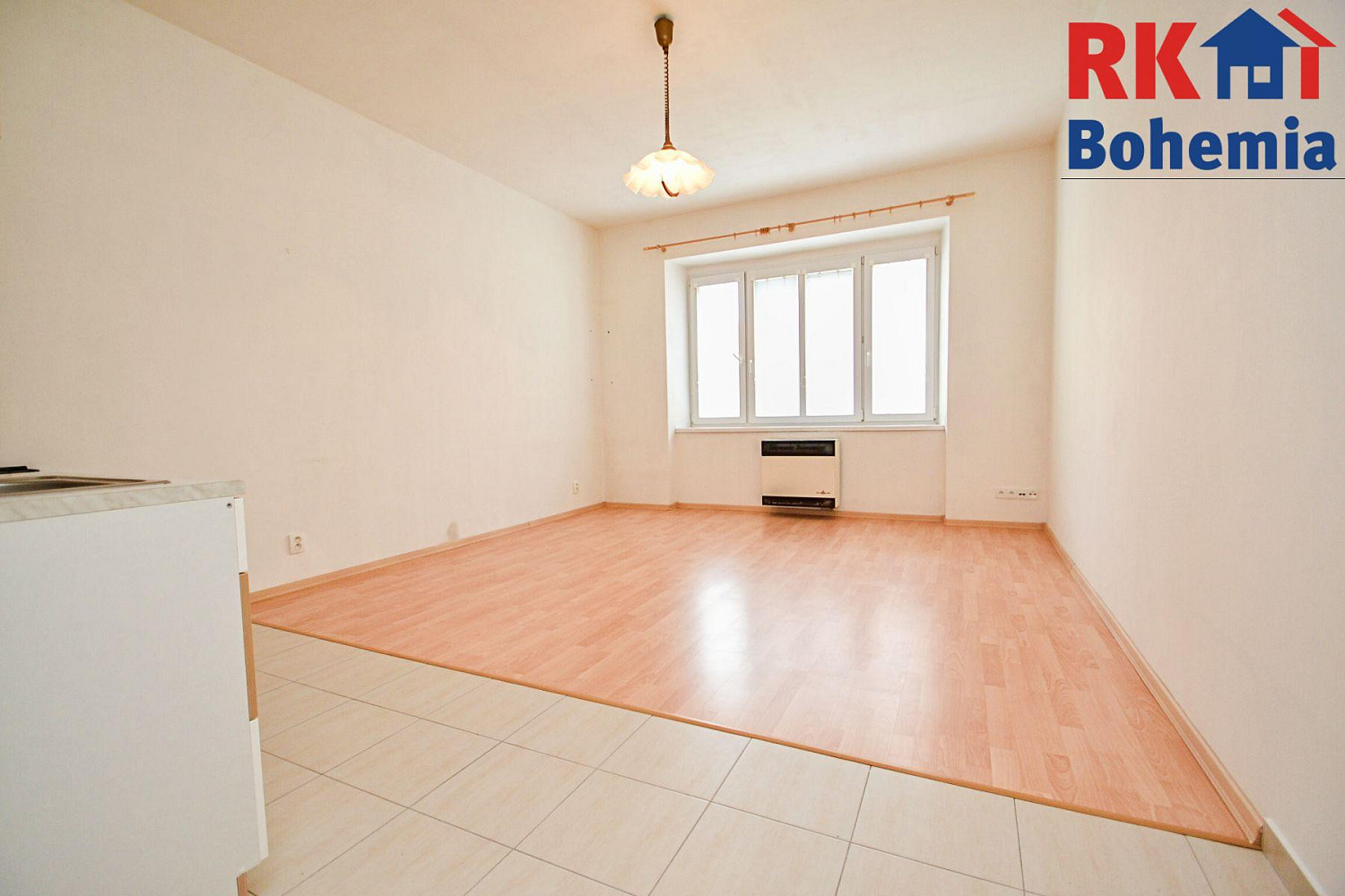 Pronájem bytu 2+kk 50 m² – fotografie 2