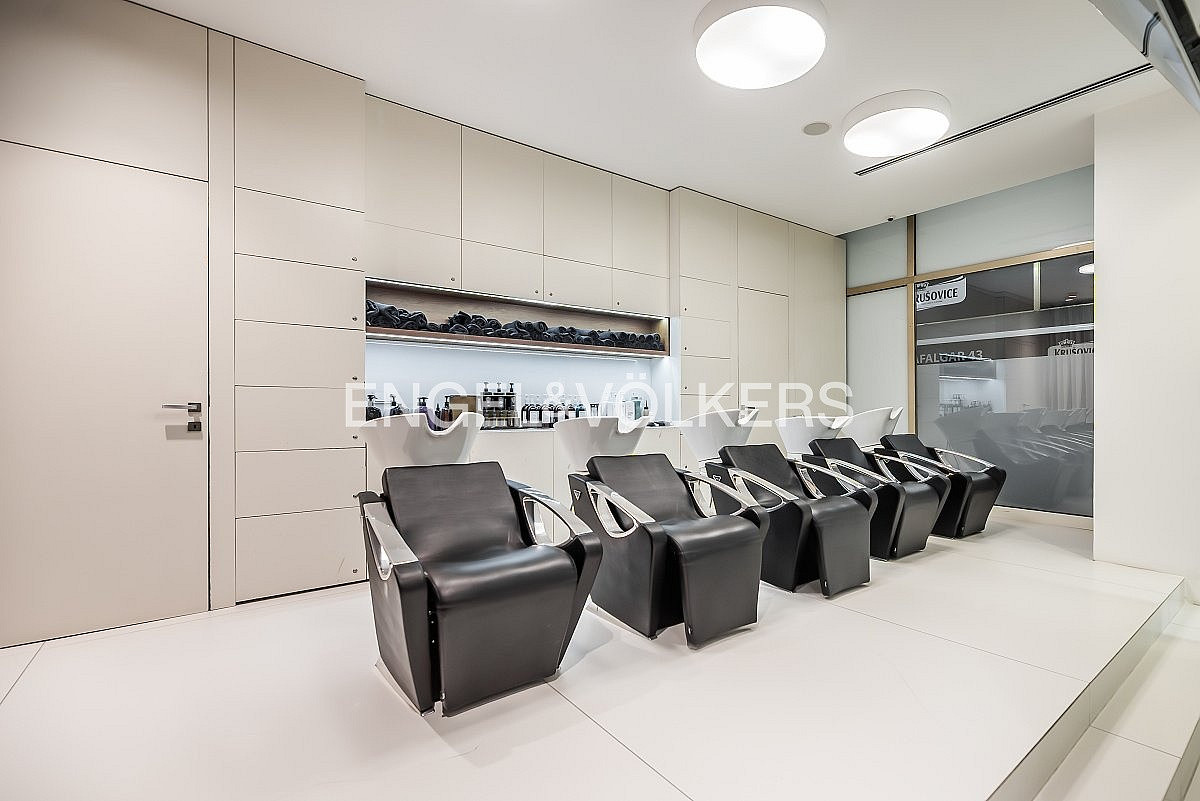 Pronájem obchodních prostor 923 m² – další
