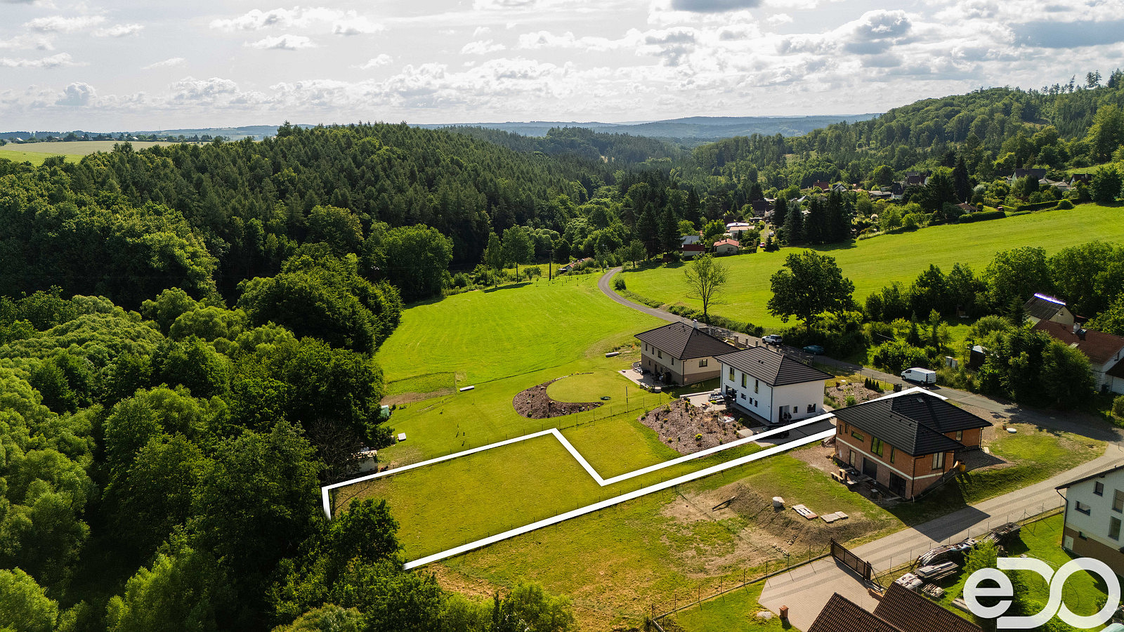 Prodej stavebního pozemku 1 002 m²