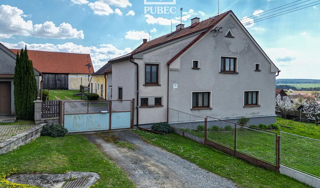 Prodej domu 275 m² s pozemkem 4 515 m², Jarov – náhled fotky 2