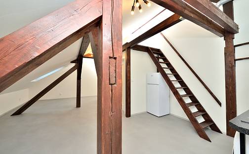 Pronájem bytu 1+kk 38 m², Oldřichova, Praha 2 - Nusle
