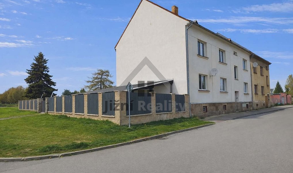 Prodej domu 450 m² s pozemkem 648 m², České Velenice – náhled fotky 4