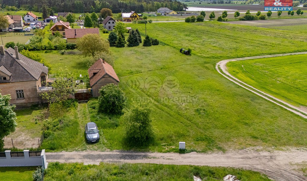 Prodej stavebního pozemku 2 292 m², Konětopy – náhled fotky 3
