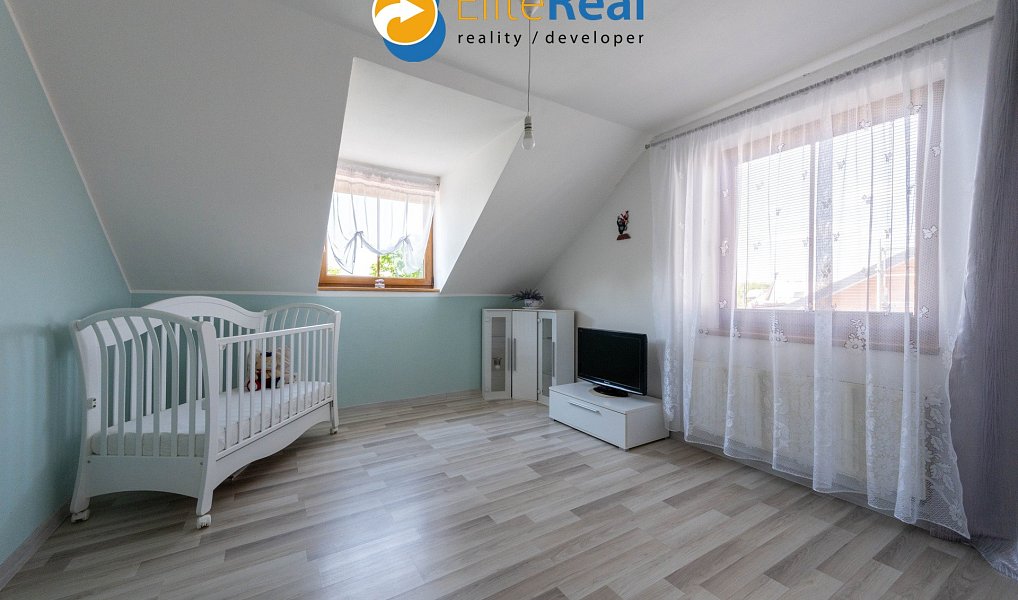 Prodej domu 344 m² s pozemkem 2 194 m², Příkazy – náhled fotky 20