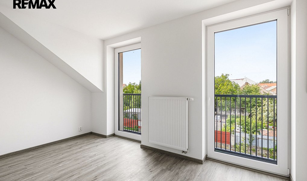 Pronájem bytu 2+kk 43 m², Český Brod – náhled fotky 2