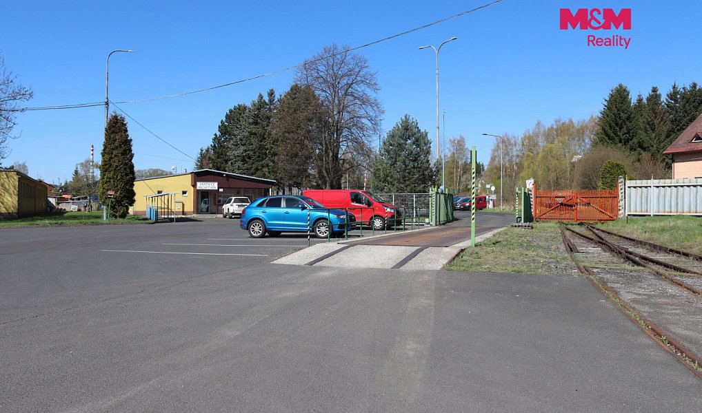Pronájem skladovacích prostor 850 m², Ostrov – náhled fotky 4