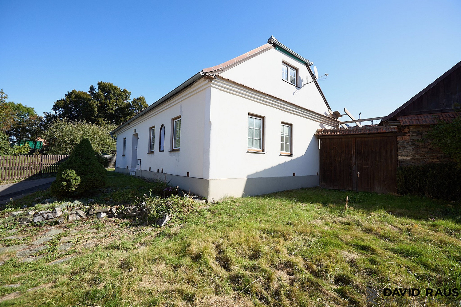 Prodej domu 353 m² s pozemkem 1 111 m²