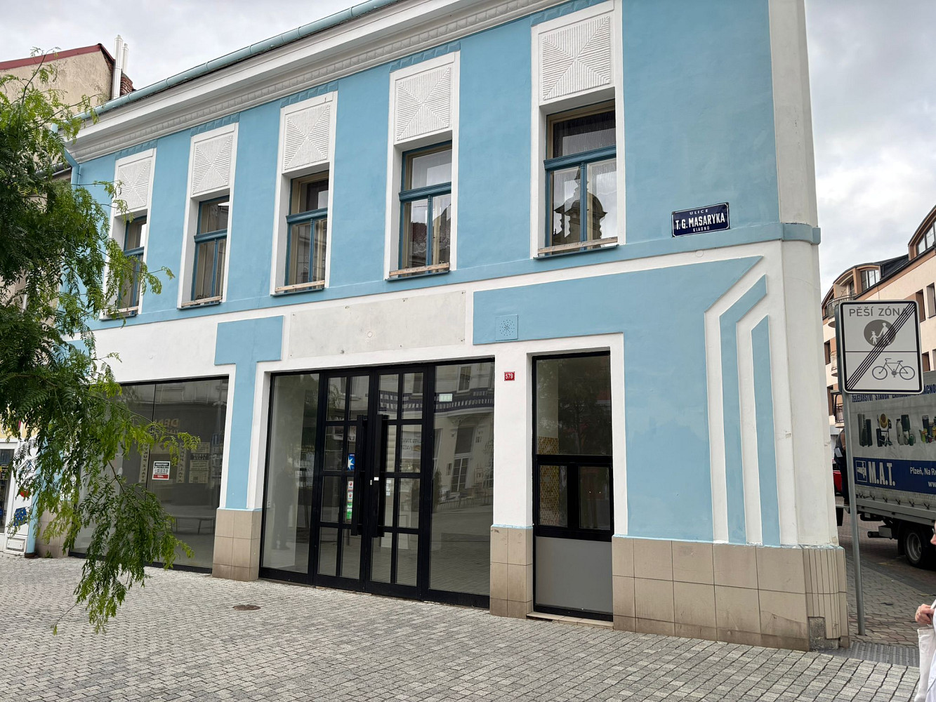 Pronájem obchodních prostor 121 m² – fotografie 3