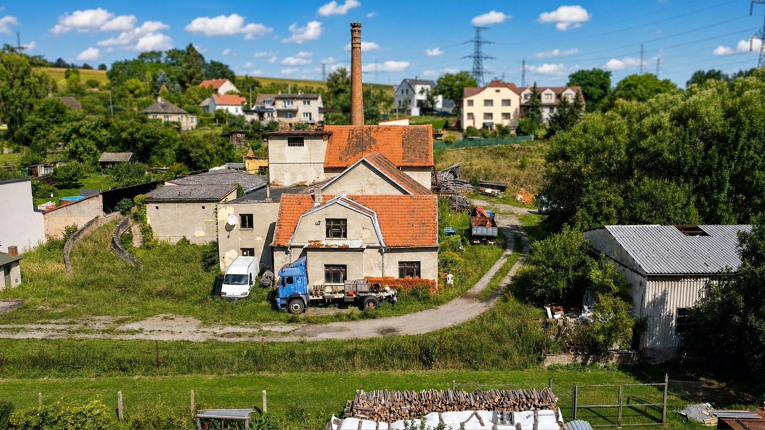 Prodej výrobních prostor 1 600 m² – fotografie 2