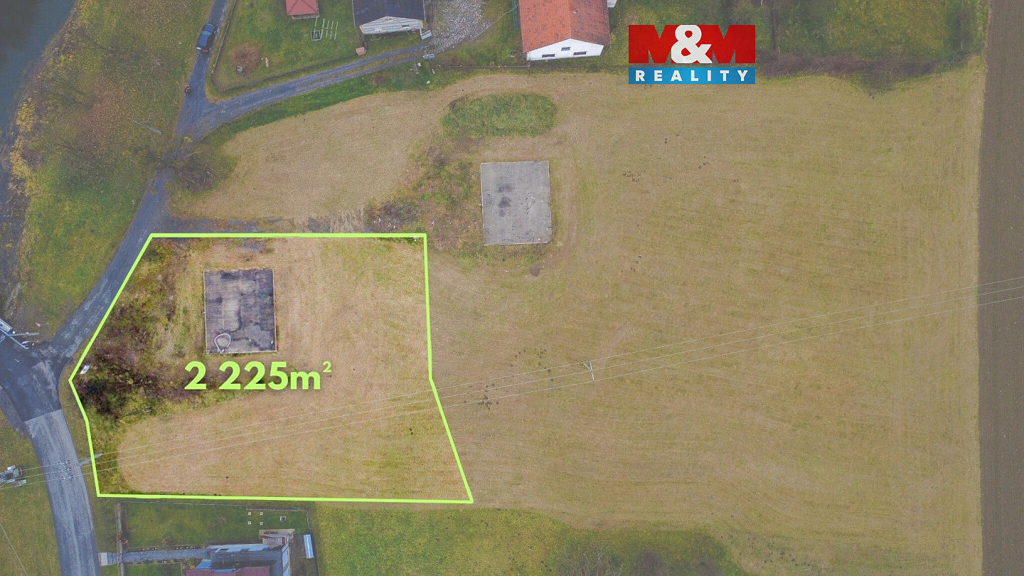 Prodej stavebního pozemku 2 225 m²