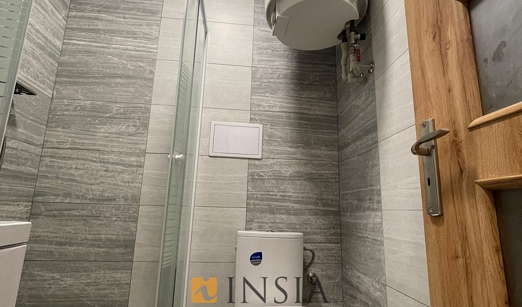 Prodej bytu 1+kk 20 m², Český Krumlov – náhled fotky 16