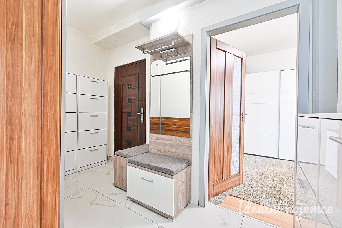 Pronájem bytu 2+1 74 m² – fotografie 3