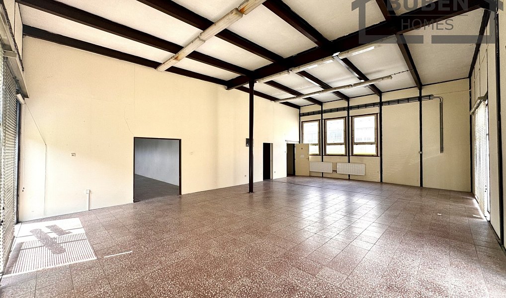 Prodej obchodních prostor 375 m², Bor – náhled fotky 23