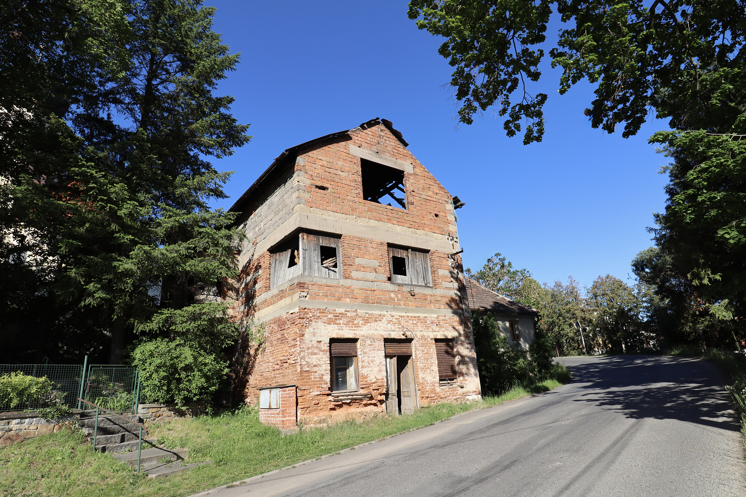 Prodej nájemního domu, činžáku 330 m² — photo 4