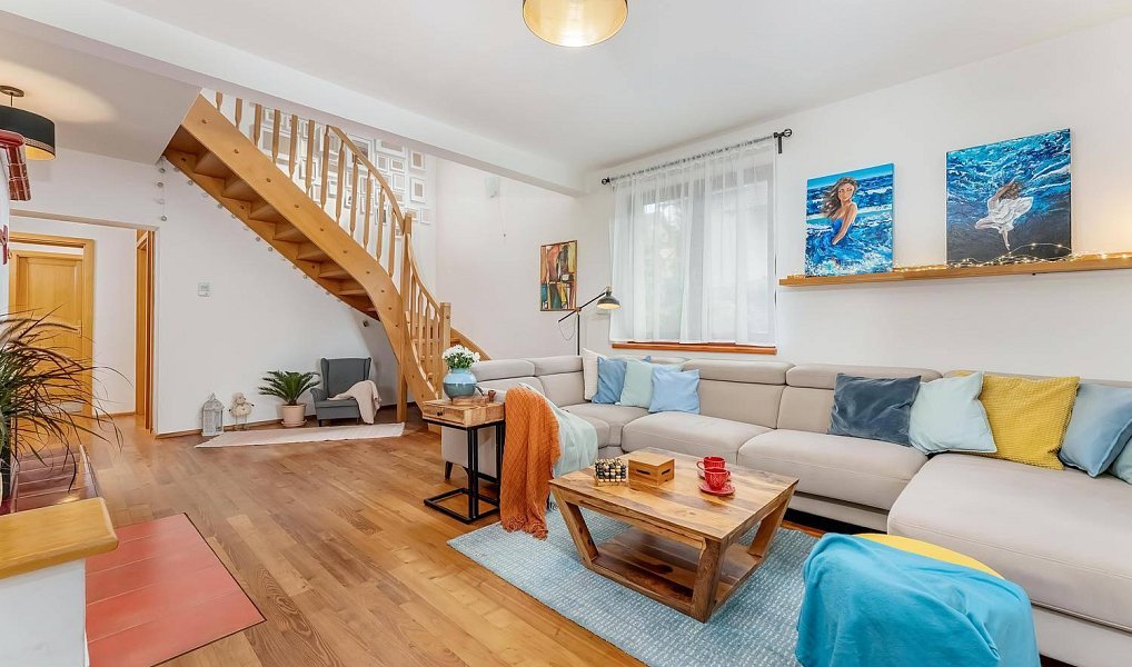 Prodej domu 169 m² s pozemkem 711 m², Kanice – náhled fotky 2