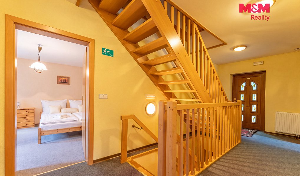 Prodej domu 270 m² s pozemkem 992 m², Loučná pod Klínovcem – náhled fotky 11