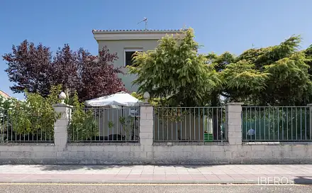 Prodej domu 149 m² s pozemkem 600 m², Aldeamayor de San Martin, Španělsko