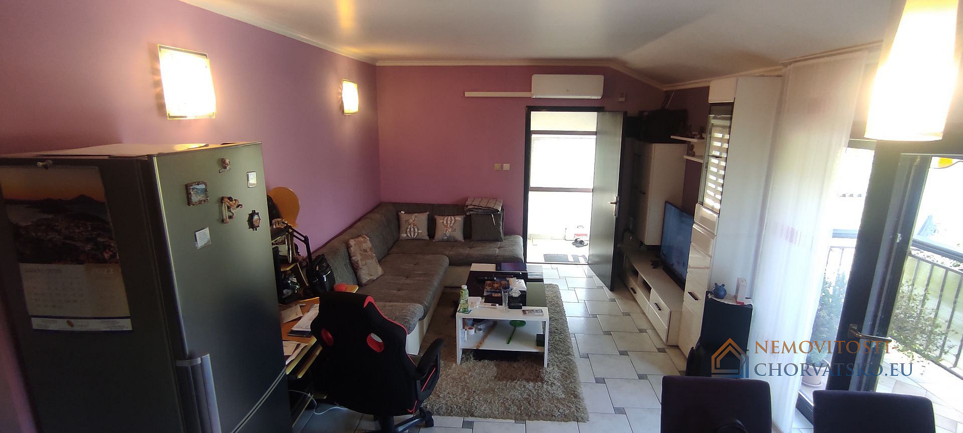 Prodej bytu 1+kk 54 m² – pohled 2