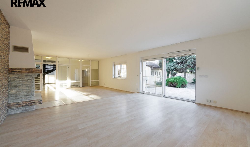 Prodej domu 520 m² s pozemkem 764 m², Roztoky – náhled fotky 11