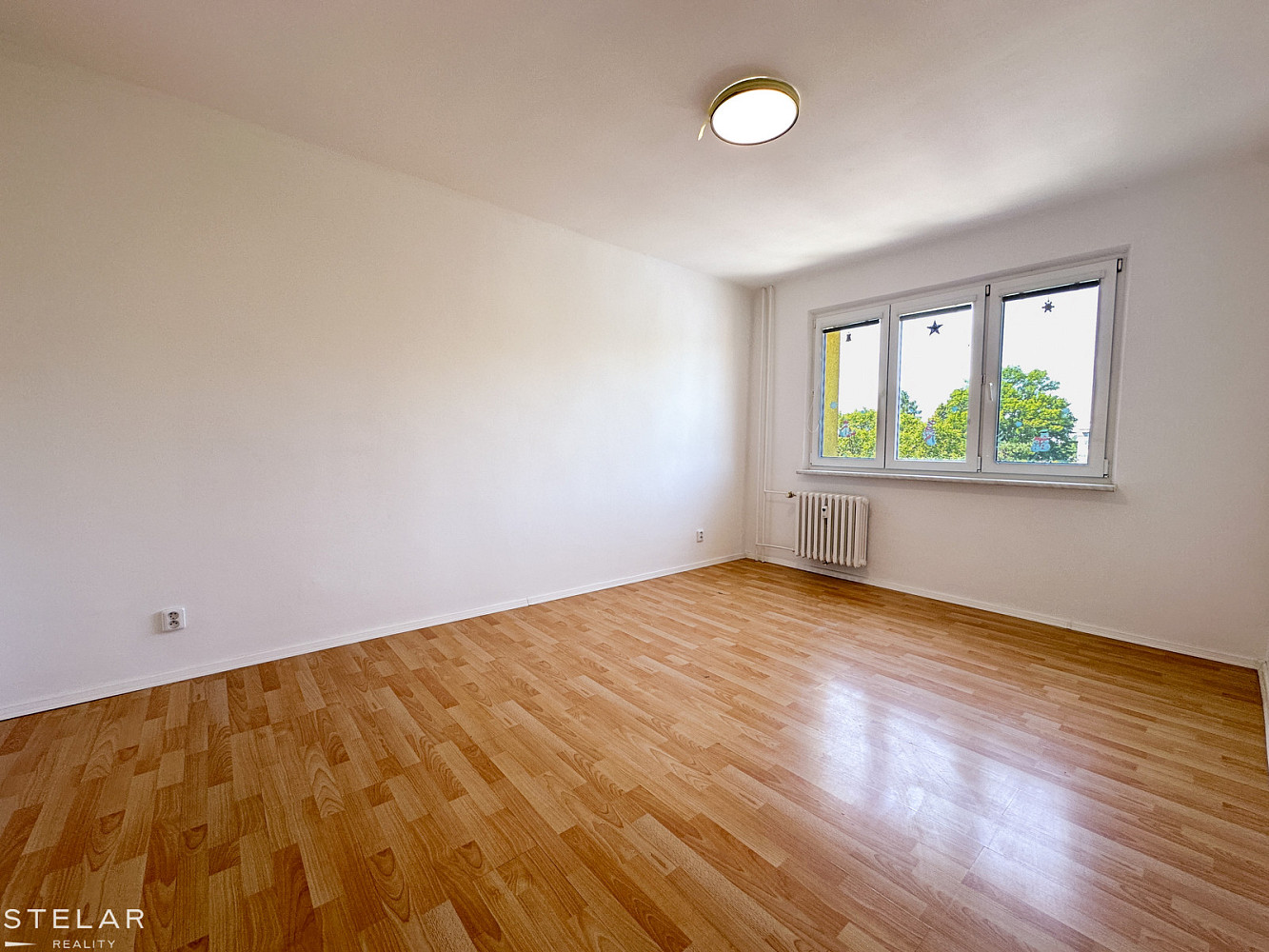 Pronájem bytu 2+1 55 m² – pohled 3