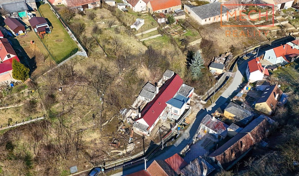 Prodej domu 140 m² s pozemkem 1 444 m², Hluboké Mašůvky – náhled fotky 9