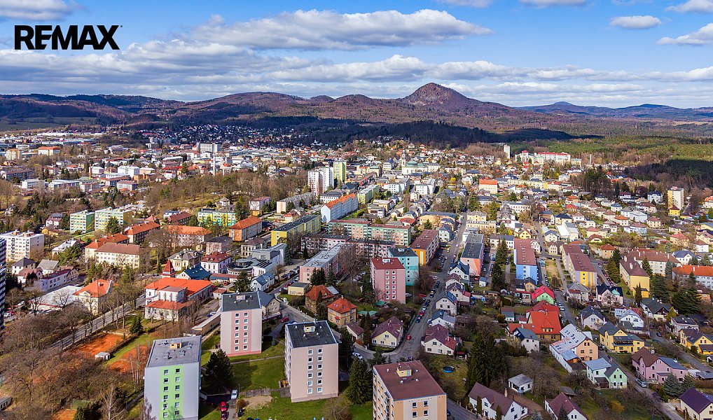 Prodej domu 294 m² s pozemkem 813 m², Nový Bor – náhled fotky 27