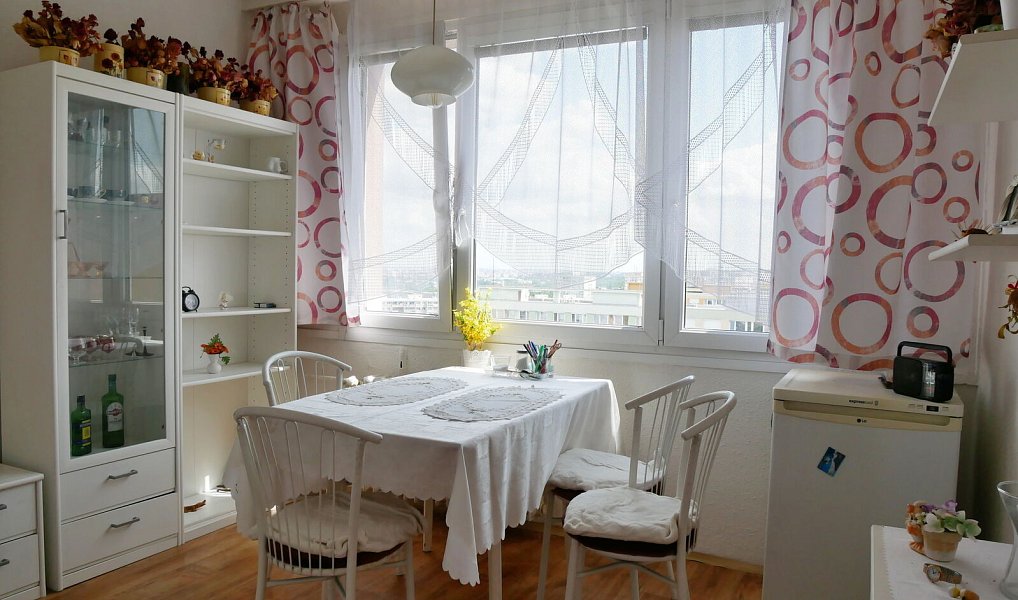 Prodej bytu 4+kk 73 m², Praha – náhled fotky 2