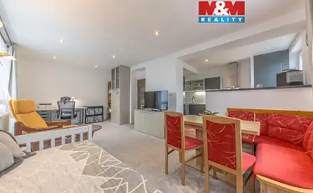 Prodej bytu 3+1 68 m², Husova, Nymburk