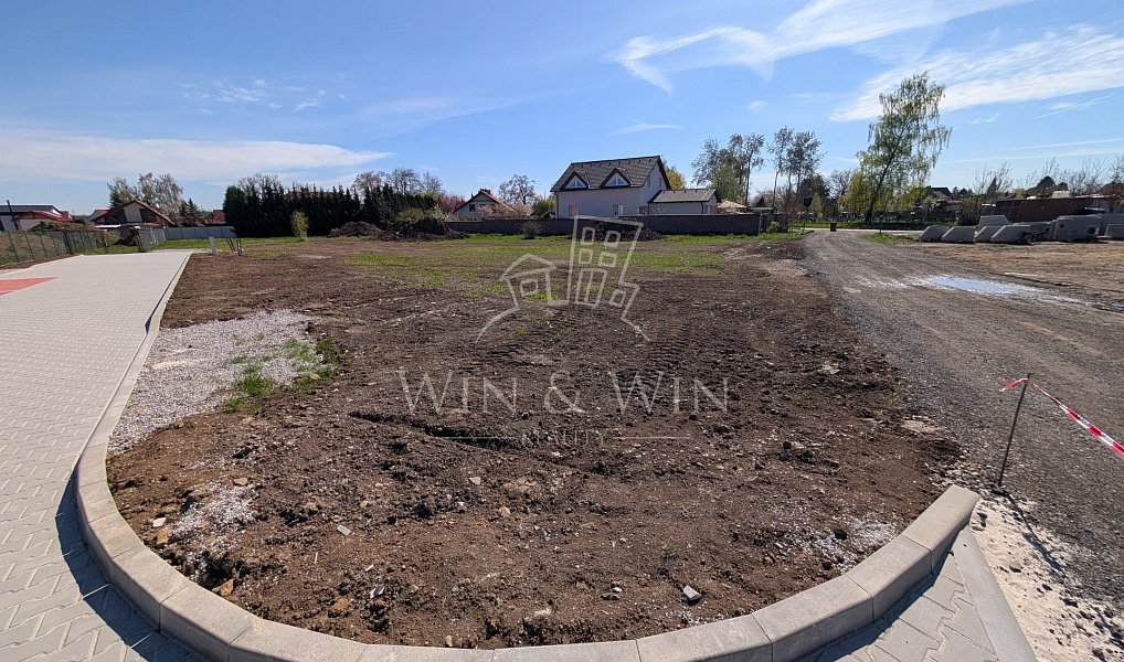 Prodej stavebního pozemku 600 m², Úhonice – náhled fotky 4