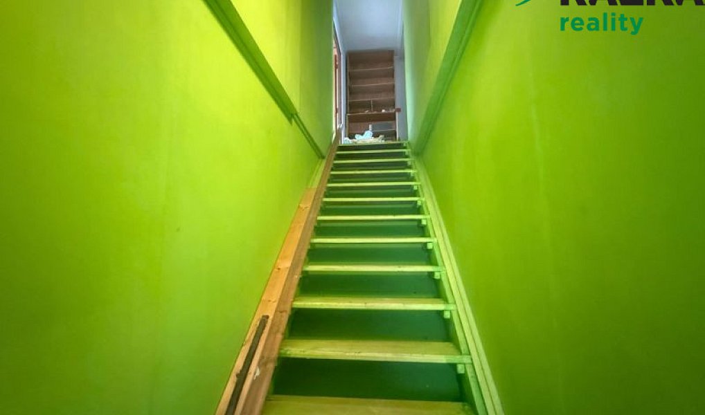 Prodej domu 206 m² s pozemkem 610 m², Halže – náhled fotky 9