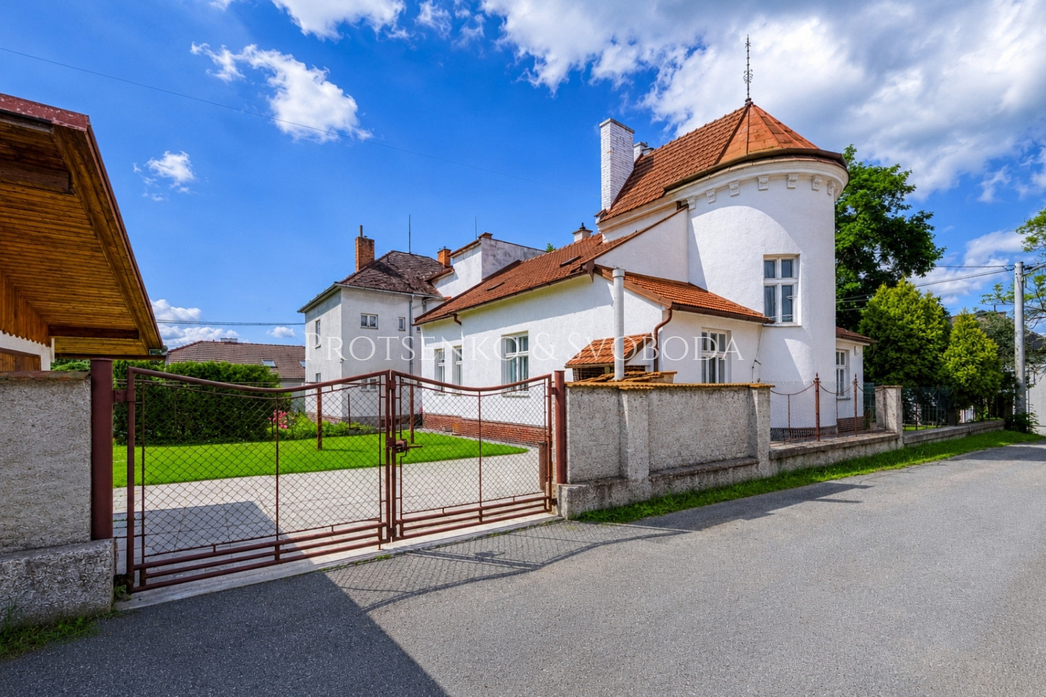 Prodej domu 219 m² s pozemkem 729 m²