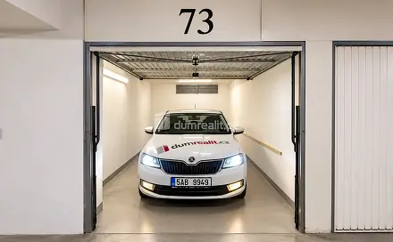 Pronájem garáže v garážovém domě Ústí nad Labem, Dobětice, Šrámkova, Ústí nad Labem - Severní Terasa