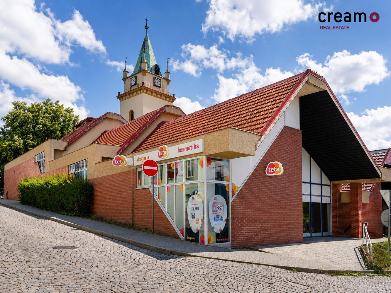 Pronájem obchodních prostor 84 m²