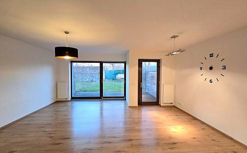 Prodej domu 154 m² s pozemkem 239 m², U svornosti, Praha 10 - Dolní Měcholupy