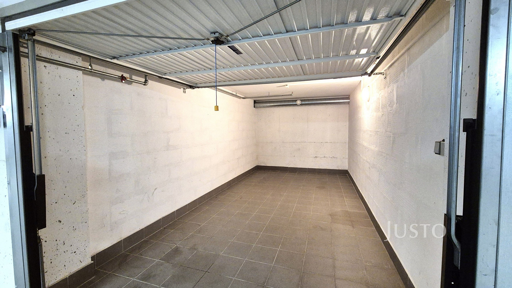Pronájem garáže 17 m2