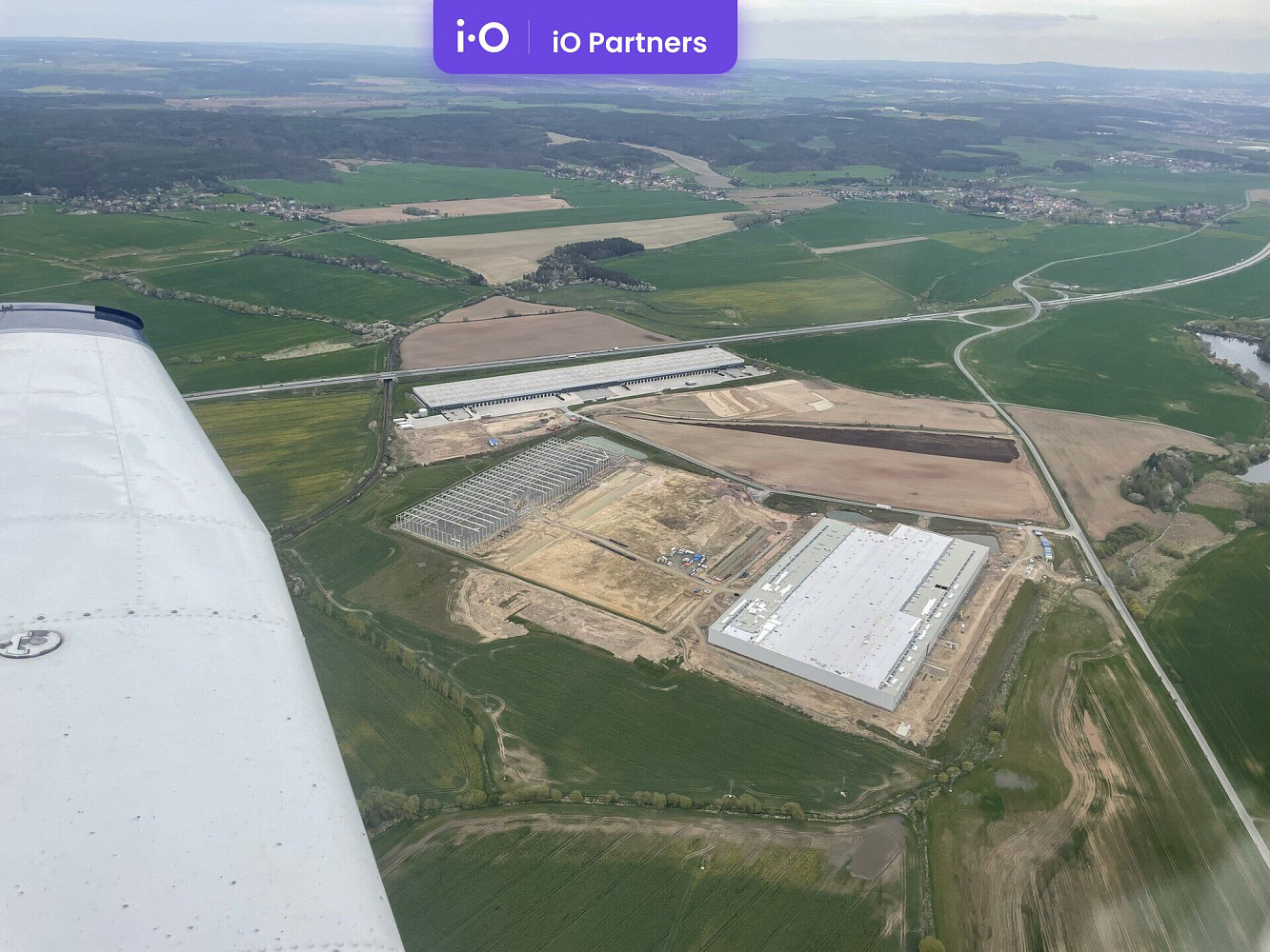 Pronájem skladovacích prostor 2 500 m² – fotografie 2