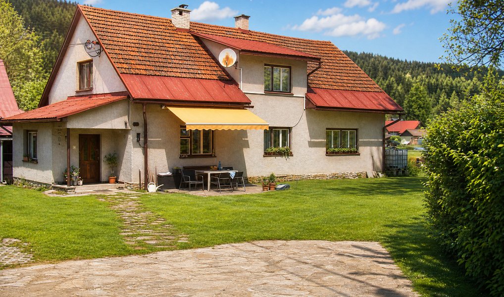 Investiční příležitost v srdci Beskyd prodej ideální 1/2 rodinného domu ve Velkých Karlovicích