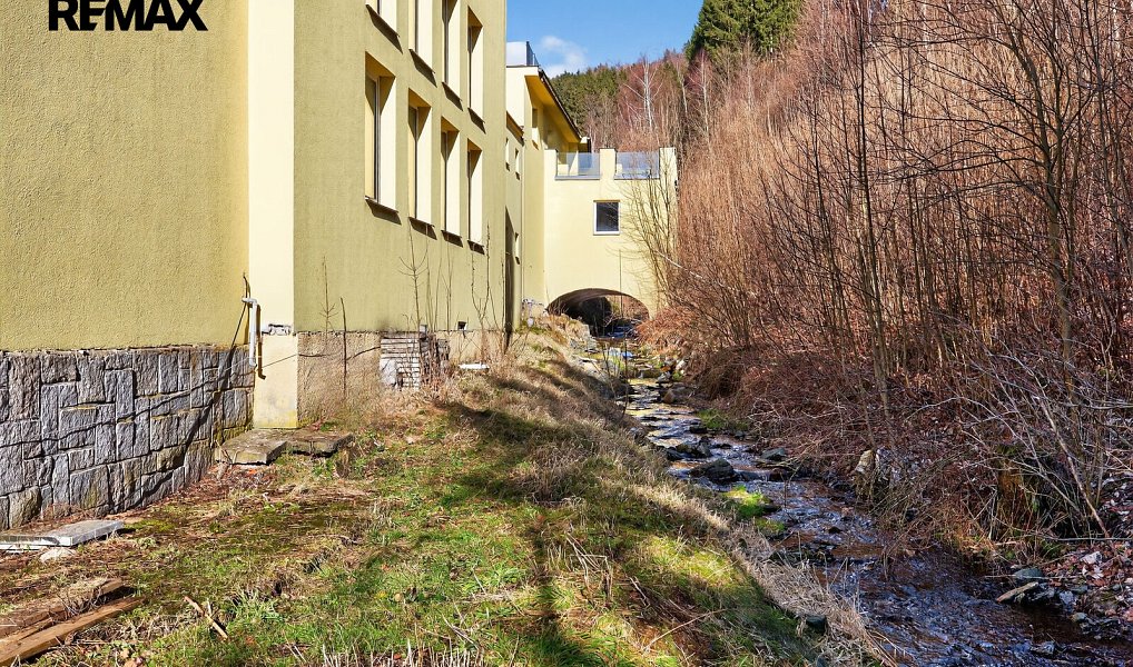 Prodej ubytovacího objektu 1 978 m², Jeseník – náhled fotky 30