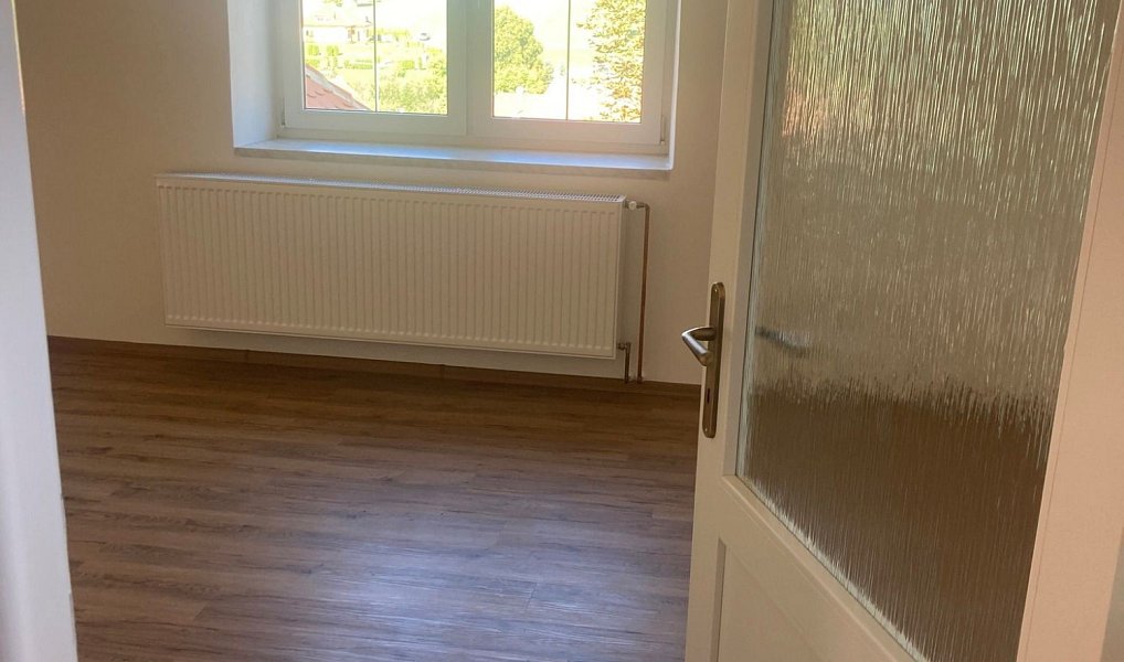 Prodej domu 165 m² s pozemkem 196 m², Jemnice – náhled fotky 3