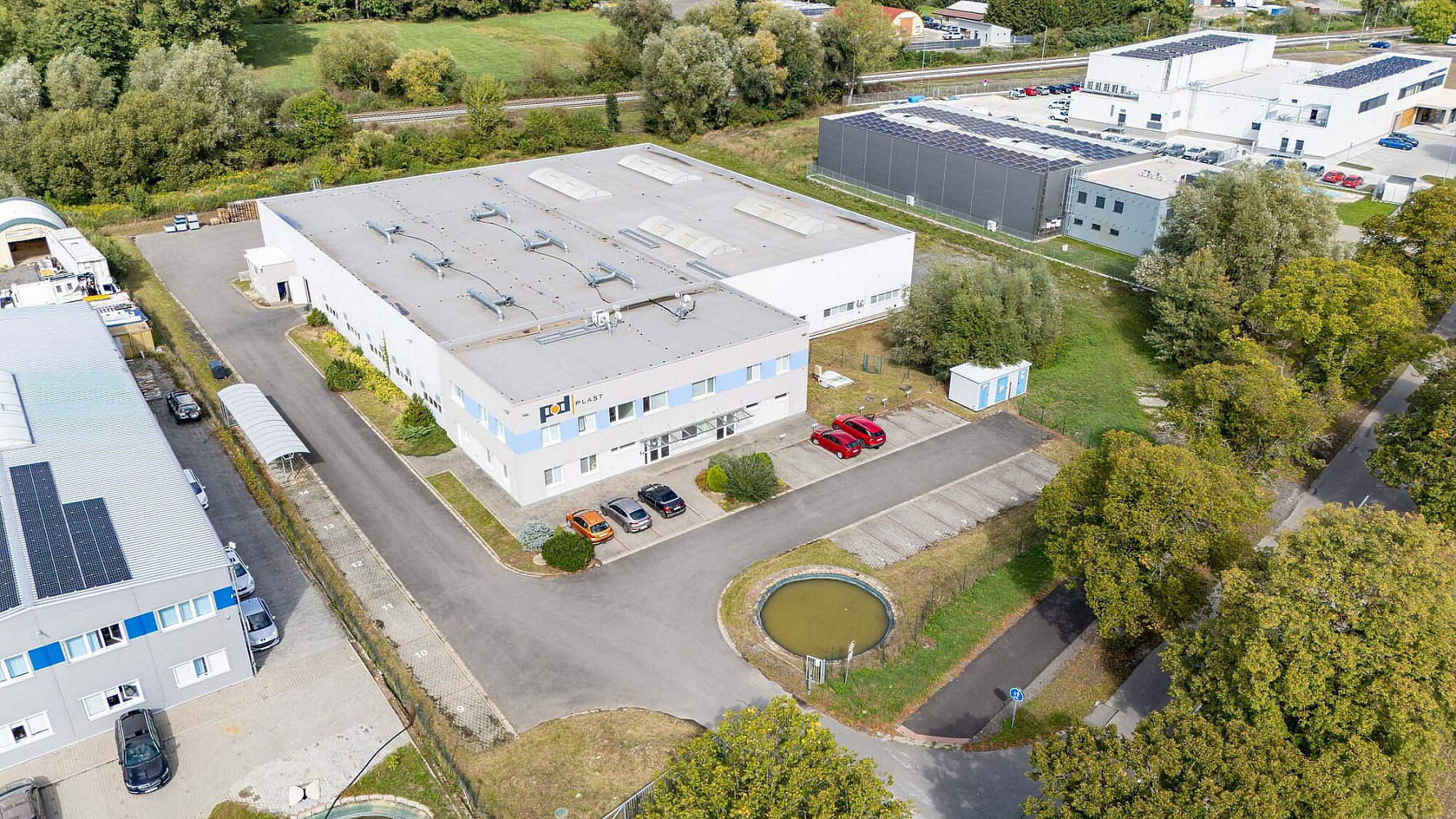 Pronájem výrobních prostor 2 867 m² – fotografie 2